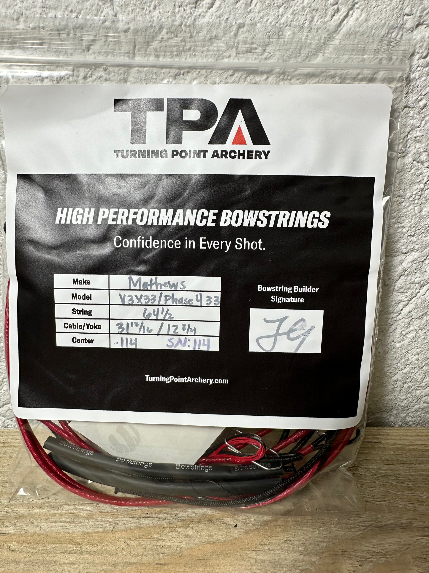 Mathews PHASE 4 33 / V3X 33 Bow String and Cable Set (Multiple Colors)