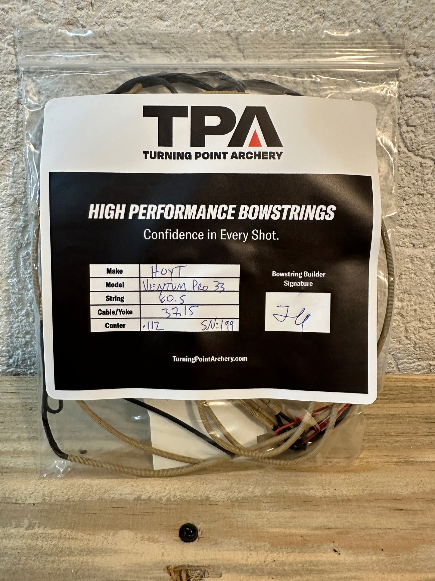 Hoyt Ventum Pro 33 Custom Bow String and Cables (multiple colors)