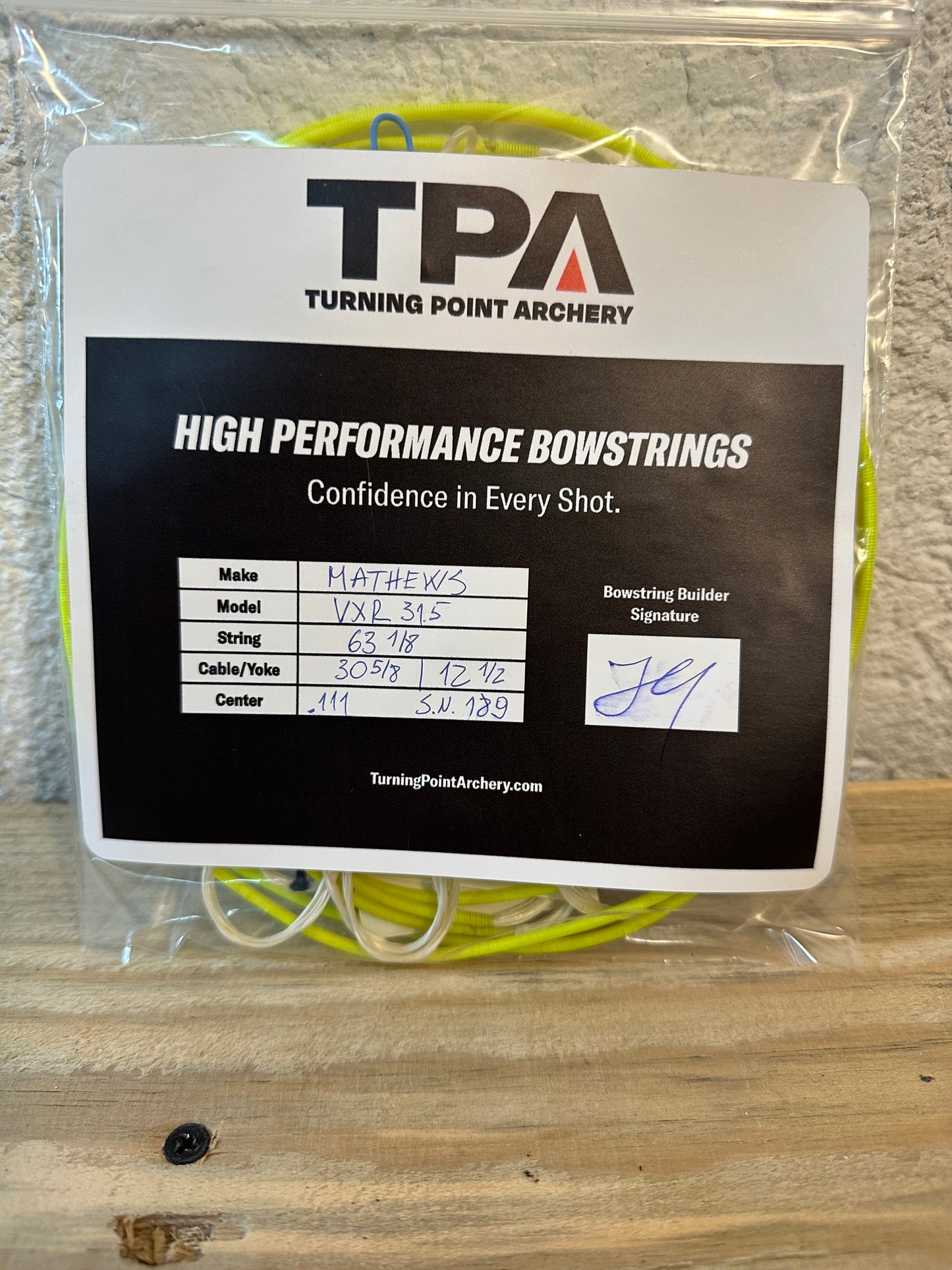 Mathews VXR 31.5 Bow String and Cable Set (Multiple Colors)