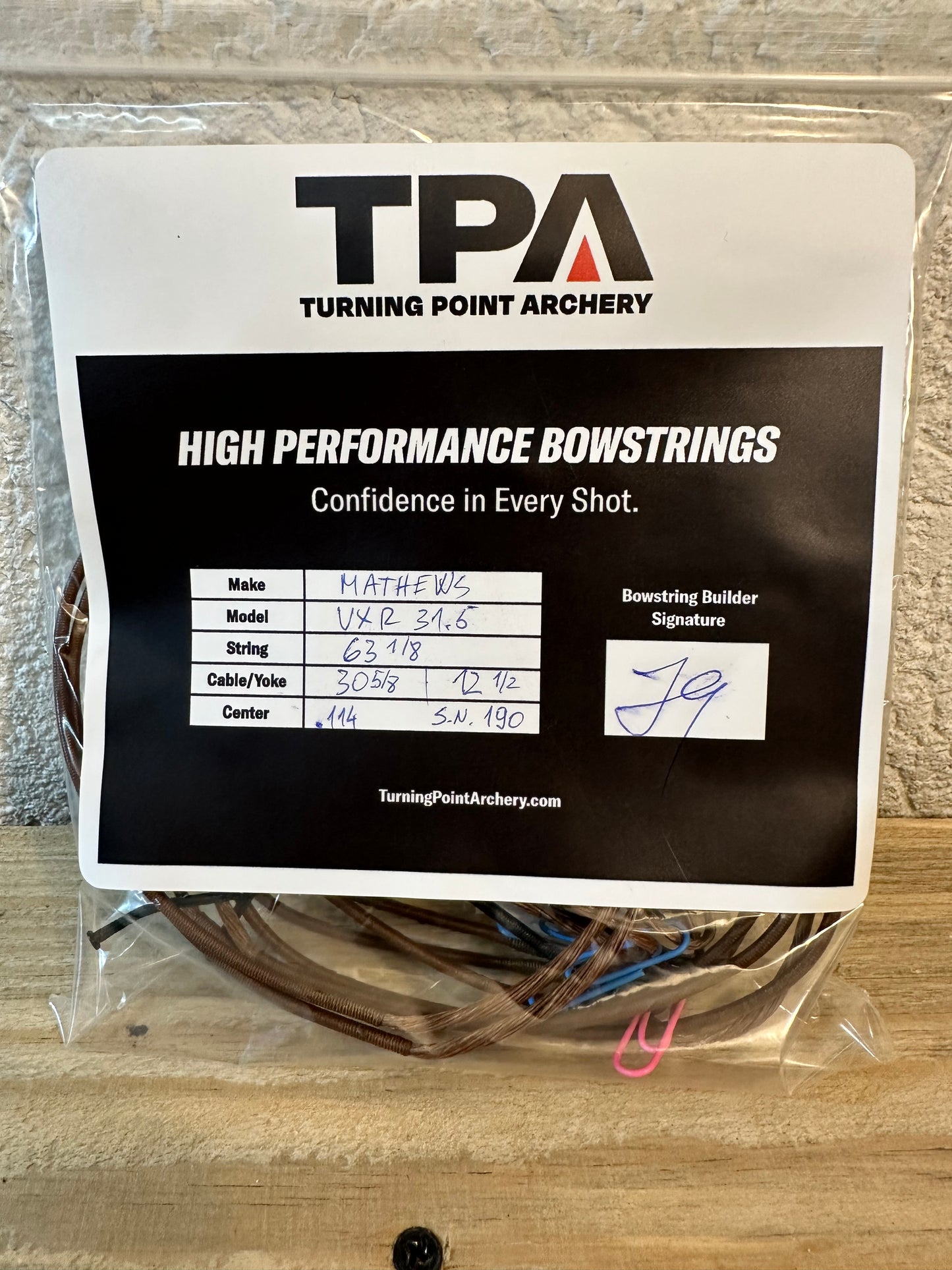 Mathews VXR 31.5 Bow String and Cable Set (Multiple Colors)